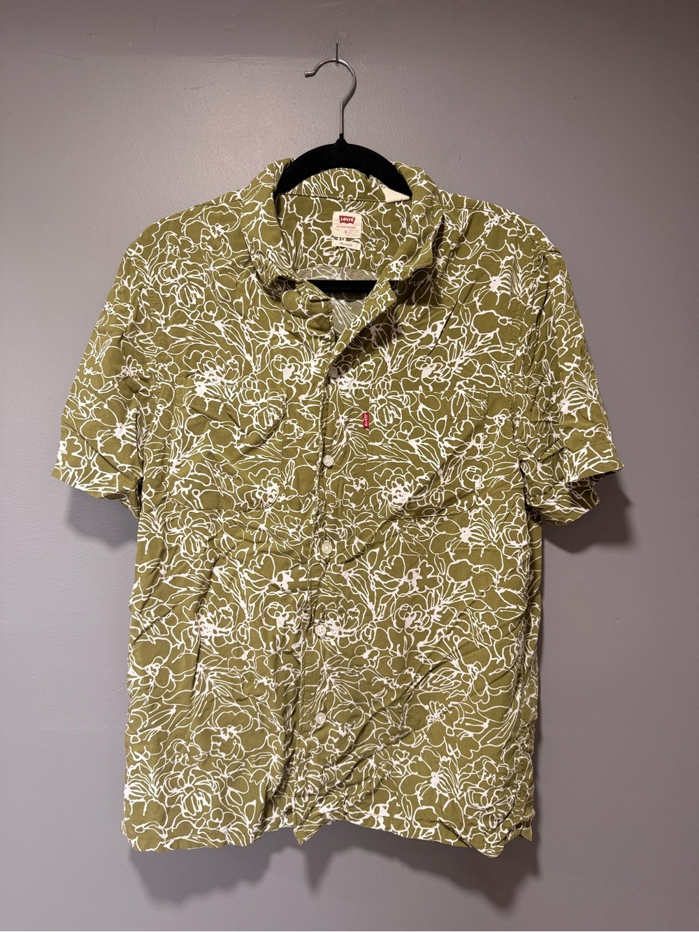 Levi's Olive Green Short Sleeve Floral-Print Button Down Shirt